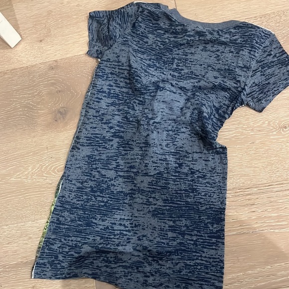 Nickelodeon SpongeBob shirt - Picture 3 of 3